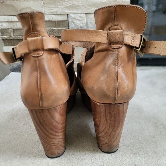 FREE PEOPLE CEDAR LEATHER WOOD BASE CLOG SIZE 41 - Picture 3 of 16